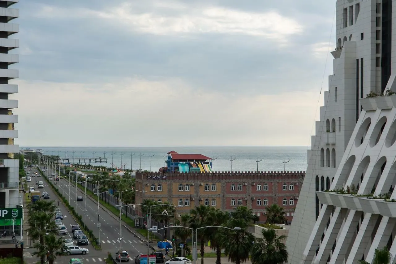 Apartment With Sea View Batumi 0*,